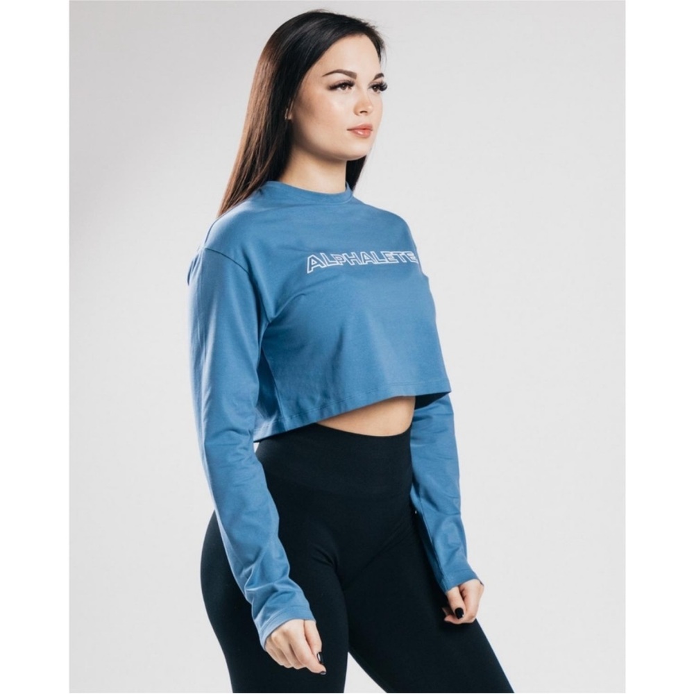 Alphalete Outlined Crop Top